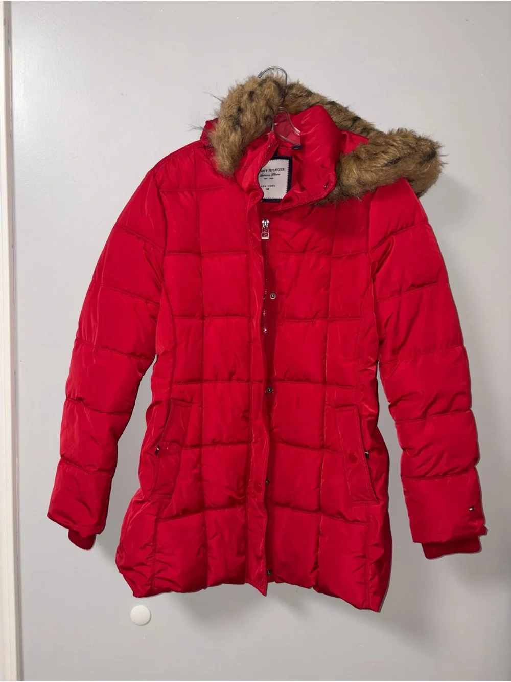 Tommy Hilfiger Red Quilted Puffer Jacket Faux Fur Trim Hooded Full Zip & Snaps L